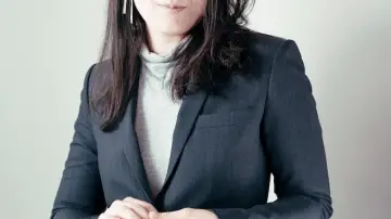 Elegancia y versatilidad a precios irresistibles: blazers de mujer en el Black Friday